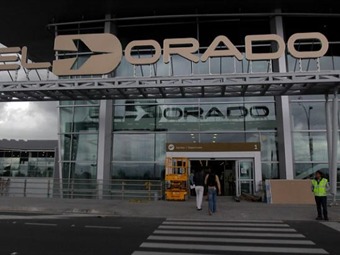 DIAN decomisó dos fusiles de largo alcance en Aeropuerto El Dorado