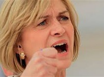 Matthei reconoce triunfo de Bachelet, pese a elevada abstención