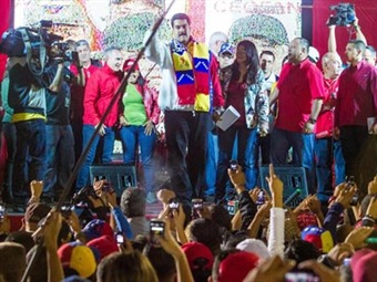 El Gobierno de Venezuela defiende la necesidad de subir la gasolina