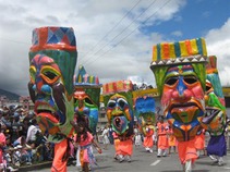Se cumplió desfile magno en el ‘Carnaval de negros y blancos’ de Pasto