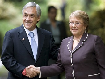 Piñera y Bachellet reciben reconocimiento de varios mandatarios extranjeros