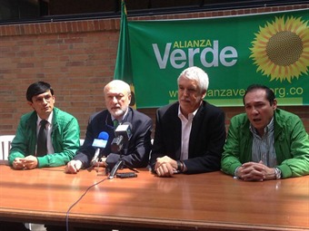 Alianza Verde protesta por demora en resultados de su consulta presidencial