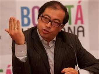 Petro se reunió con bancada para discutir documento firmado con liberales