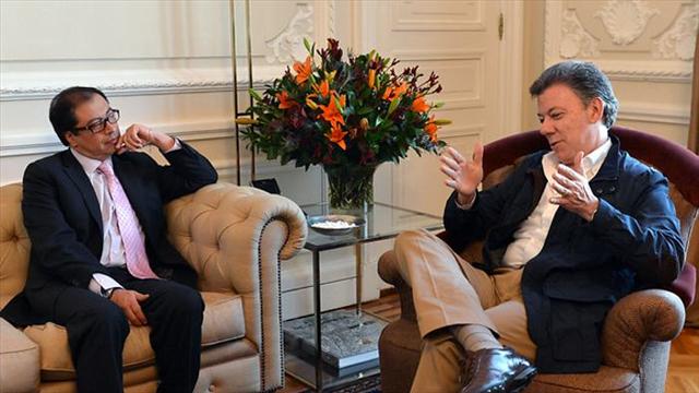 Encuesta dice que alianza con Petro favorece a Santos