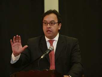Alfonso Prada nuevo director del Sena