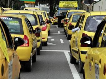 Taxistas de Bogotá definirán en las próximas horas qué día se van a paro