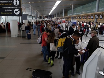 Trabajadores de migración Colombia irían a paro esta semana