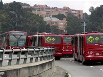 Intervienen losas de Transmilenio en estado crítico en Caracas y Autonorte