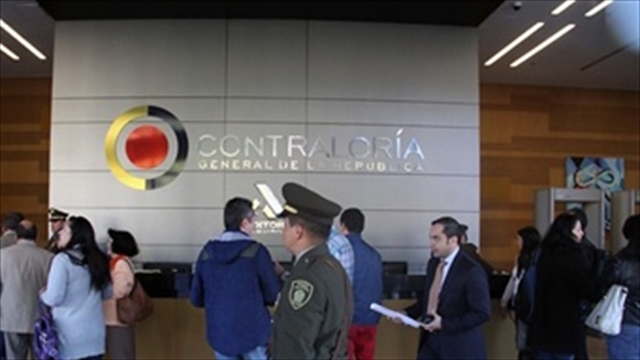 Trabajadores de la Contraloría siguen en la búsqueda de sedes temporales