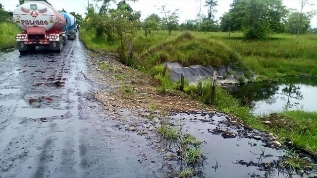 En 30 años la guerrilla ha derramado 4.1 millones de barriles de crudo