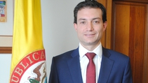 Carlos Felipe Córdoba, nuevo auditor general