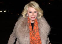 Empleados de Joan Rivers siguen cobrando sus sueldos un año después de su muerte