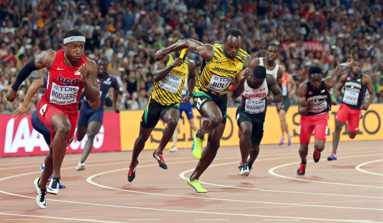 Bolt consigue triplete dorado en Mundial de Pekín