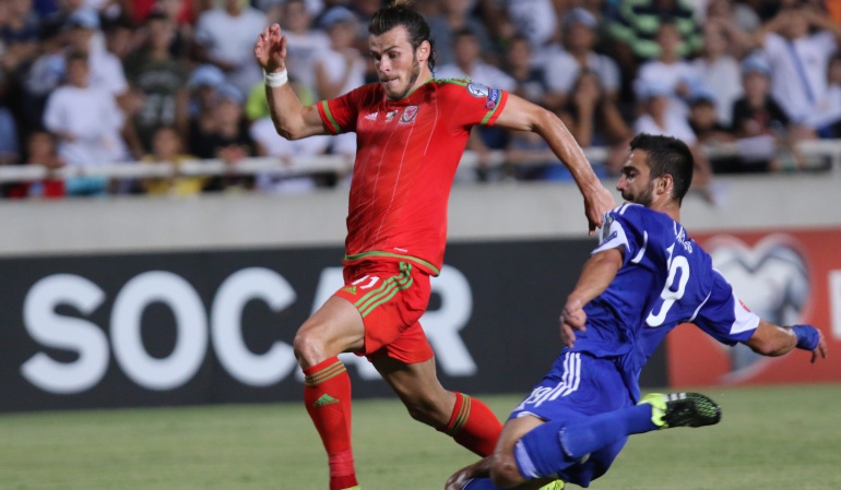 Bale pone a Gales con un pie en Francia 2016