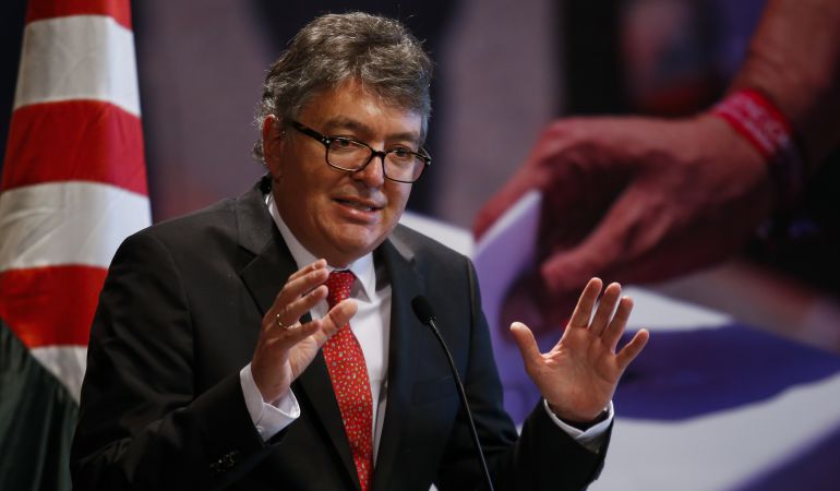 Ministro de Hacienda Mauricio Cárdenas Santamaría.
