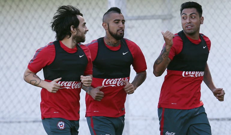 Sampaoli defiende a Vidal y critica supuestas filtraciones de jugadores