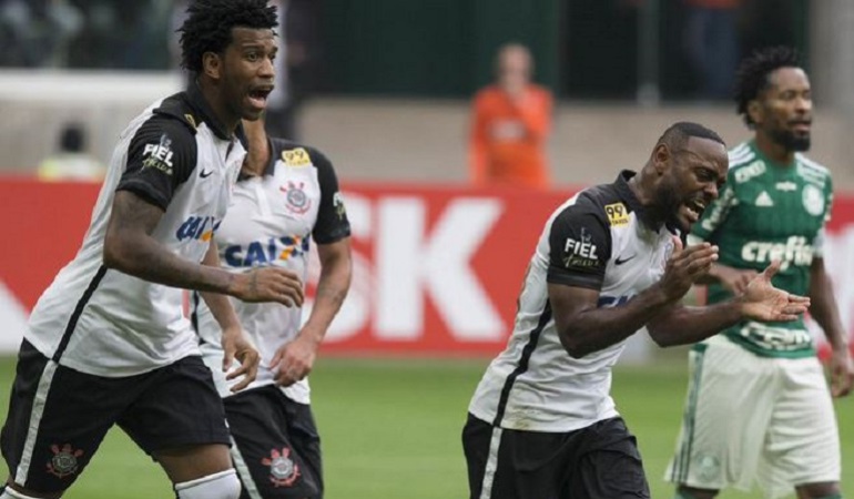 Corinthians empató y Mineiro, Gremio y Sao Paulo recortaron terreno
