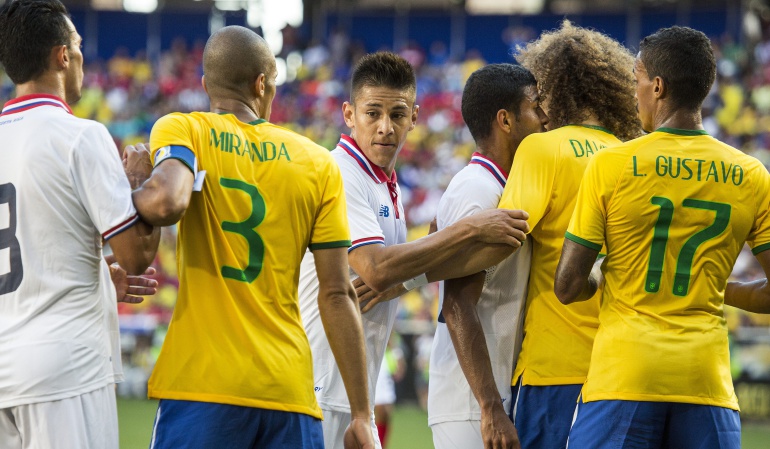 Brasil, con la cabeza puesta en las eliminatorias, enfrenta a Estados Unidos