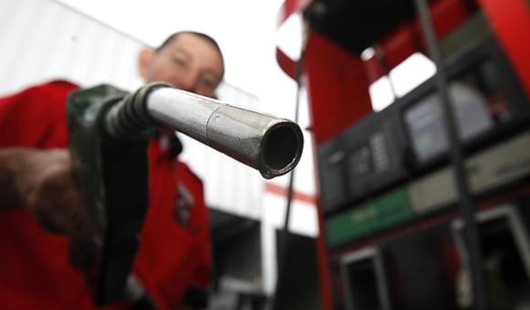Precio de gasolina en Colombia bajará 104 pesos para el mes de octubre