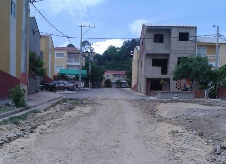 300 familias de proyecto residencial en Turbaco Bolívar denunciaron que los engañaron