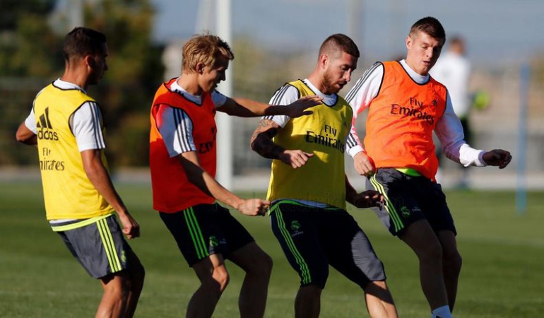 Ramos vuelve a trabajar con el grupo para preparar el partido del Levante