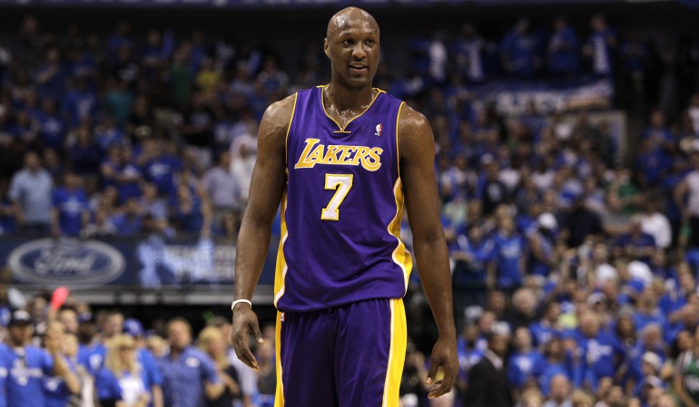 Lamar Odom Los Ángeles Lakers: Lamar Odom ya está consciente y respira por sí mismo