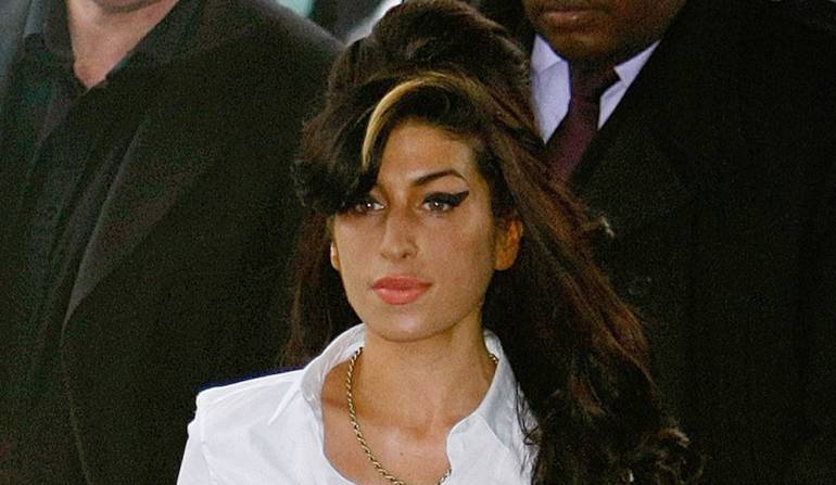 Amy Winehouse.