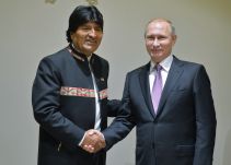 Putin expresa a Morales interés en cooperar en gas, armas y energía nuclea