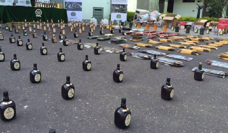 Incautan 6.000 botellas para envasar licor adulterado