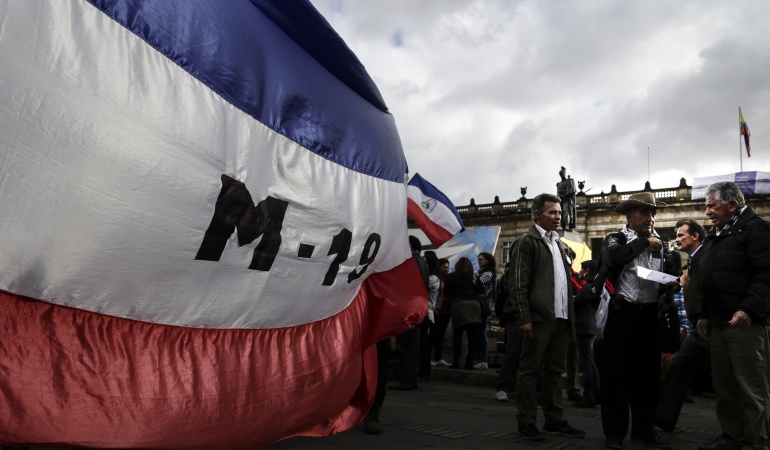 Fiscalía inicia revisión de indultos al M-19