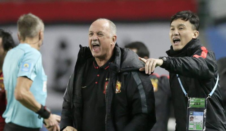 Scolari: "La victoria ante el Barcelona no es imposible"