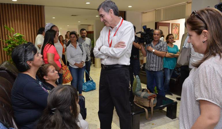 ¿Quiénes son los 10 representantes de las víctimas que viajaron a La Habana?