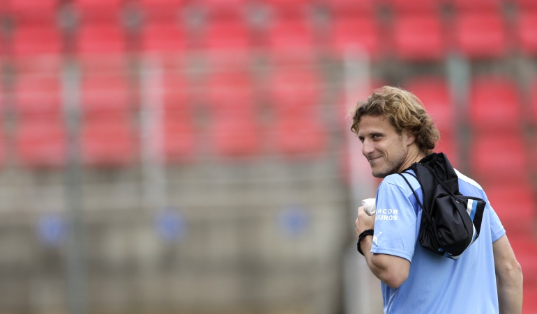Sorteo Copa Libertadores homenaje Forlan: Forlán, su abuelo y su padre serán homenajeados en sorteo de Libertadores