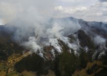Bomberos atienden tres incendios en Bogotá