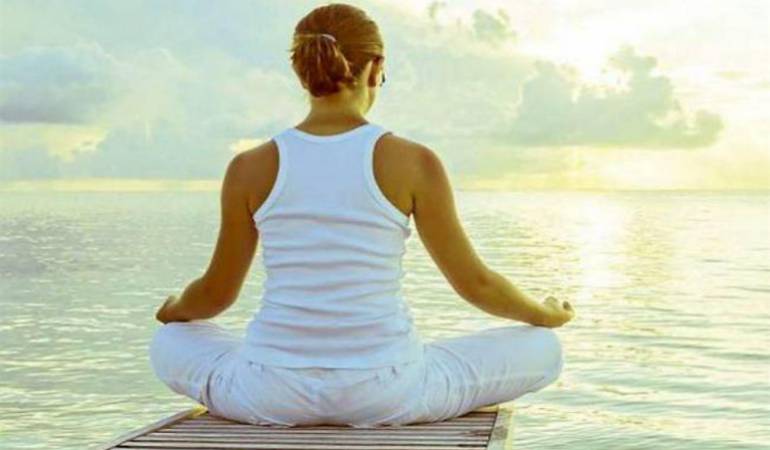práctica de yoga en Bogotá, yoga gratis: Yoga gratis en el parque El Virrey