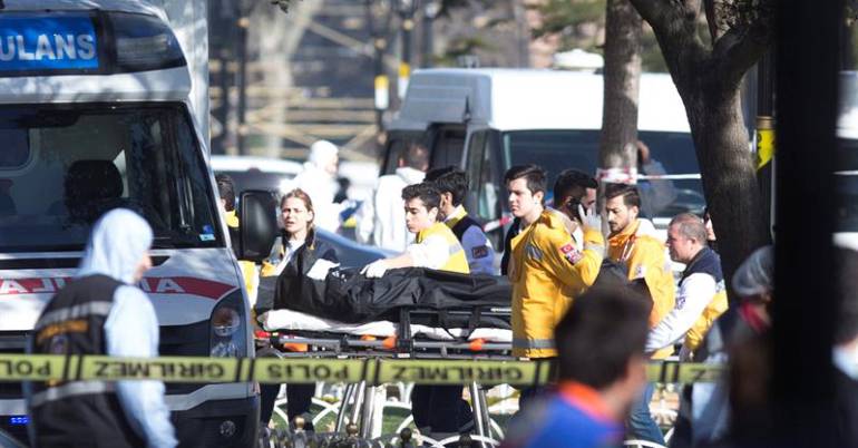 Atentado en Estambul Victimas de bomba en Estambul: Presidente turco dice que el ataque de Estambul ha sido un atentado suicida