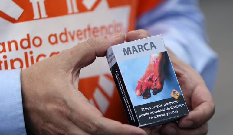 Ministerio de Salud revisar las etiquetas de las cajas de cigarrillo tabaco: Etiquetas de cajas de cigarrillos deben ser revisadas por el Ministerio de Salud