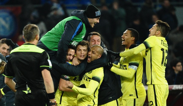 Inter vence al Napoli y avanza a las semifinales de Copa de Italia