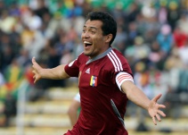 Juan Arango llega al Cosmos tras las huellas de Pelé y Raúl