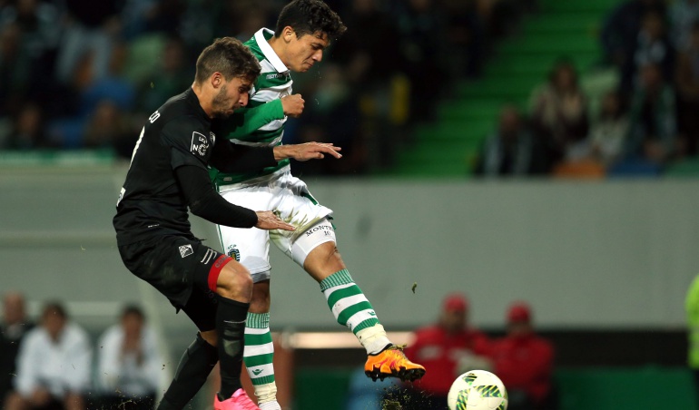 Fredy Montero anotó el tercer gol del Sporting