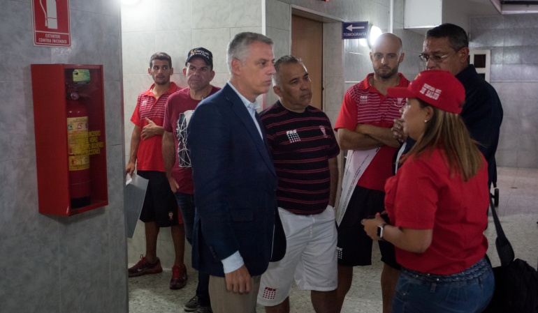 La plantilla de Huracán regresa a Argentina tras el accidente en Caracas