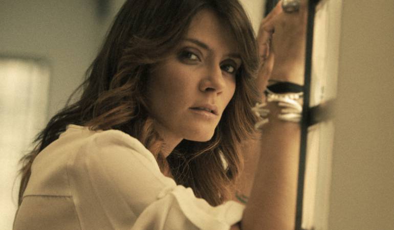 Kany García se declara lesbiana, presenta a su novia Jocelyn Troche en San Valentín: Kany García revela que es lesbiana y presenta a su novia en redes