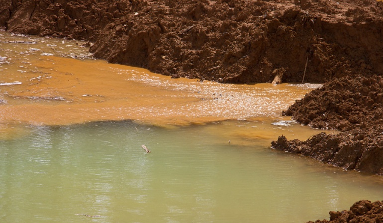 Colombia mercurio minería: Colombia emite 180 toneladas anuales de mercurio por minería