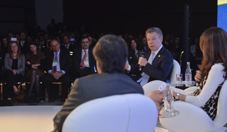 Reforma Tributaria: Reforma tributaria buscará aumentar la base de contribuyentes y no los impuestos: Santos