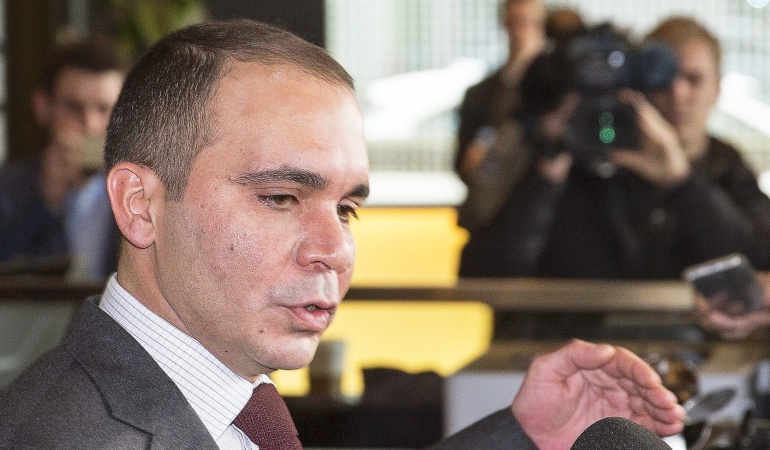 Elecciones de la FIFA: Ali Bin, el príncipe que va por la corona de la FIFA