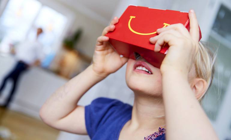 McDonalds convierte sus cajitas felices en gafas de realidad virtual