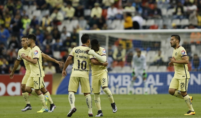 Carlos Darwin Quintero celebra su anotación