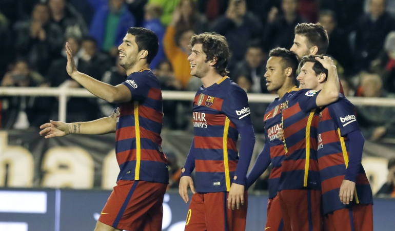 Messi lidera a un Barcelona sin brillo ante un Rayo con nueve