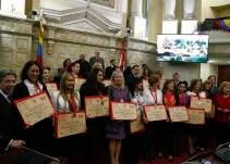Al Gobierno le preocupa que por cada cuatro hombres en el Congreso hay solo una mujer