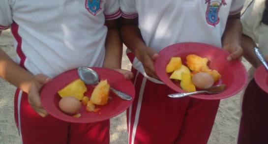 Estudiantes de Aguachica, Cesar, desayunan huevo con mango: Contraloría Estudiantes de Aguachica, Cesar, desayunan huevo con mango: Contraloría